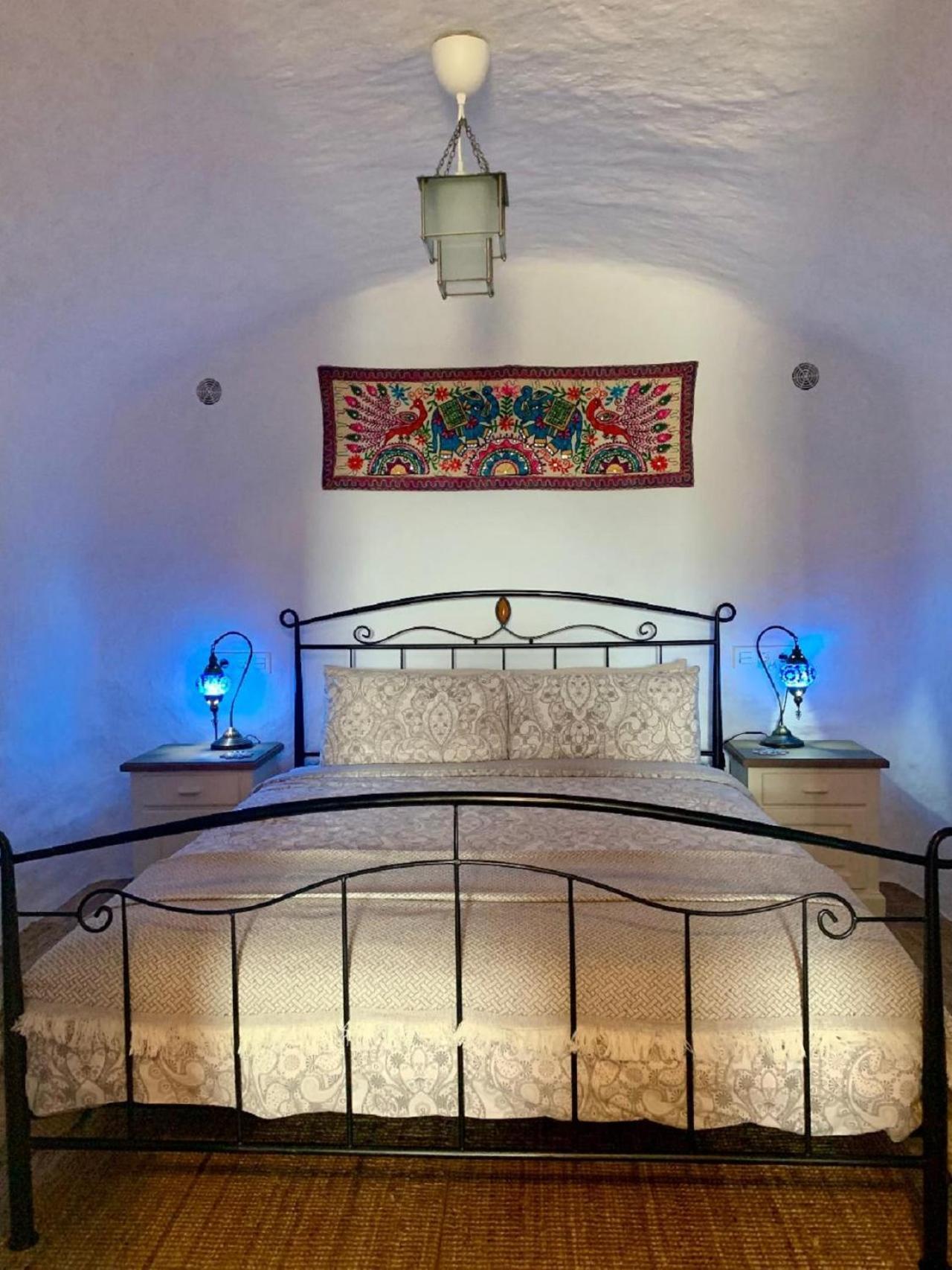 Cueva Romana, Adults Only Cave House Cuevas del Campo エクステリア 写真